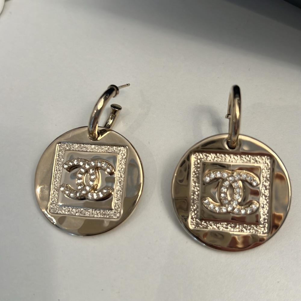 CHANEL Earrings Gold and Crystal 1.1/8” Pendant